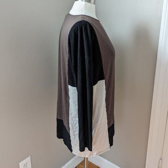 J.Jill | Brown Black Cream Colorblock Stretch Knit Tunic Size Medium Petite - Picture 2 of 4